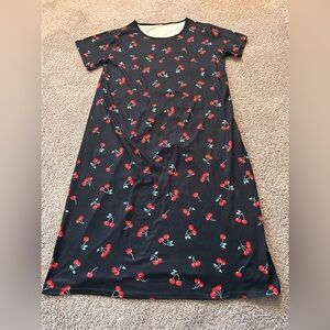 Black w Cherries Night Gown Womens 

Size L